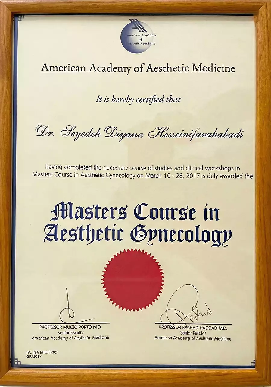 مدرک دکتر دیانا حسینی مربوط به دوره مسترکورس جراحی زیبایی زنان از آکادمی جراحی زیبایی آمریکا - مسترکورس از آکادمی طب زیبایی آمریکا (AAAM)